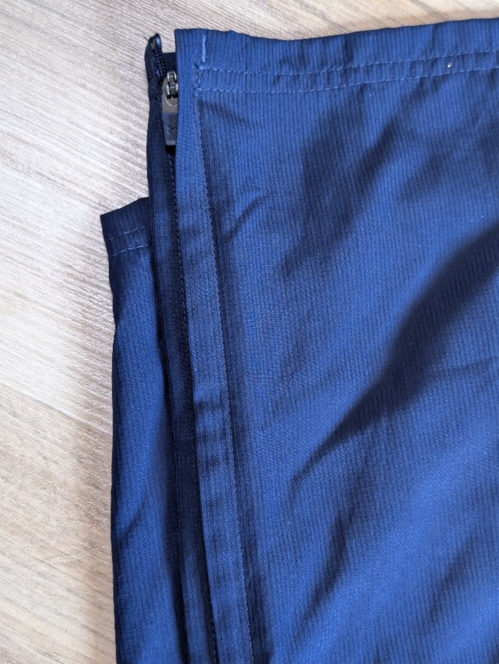 Under Armour HeatGear Windbreaker Mesh Lined Jogging Pants Navy - Picture 11 of 13